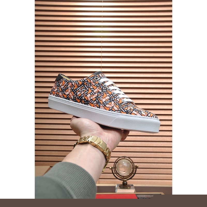 B**rry sneakers